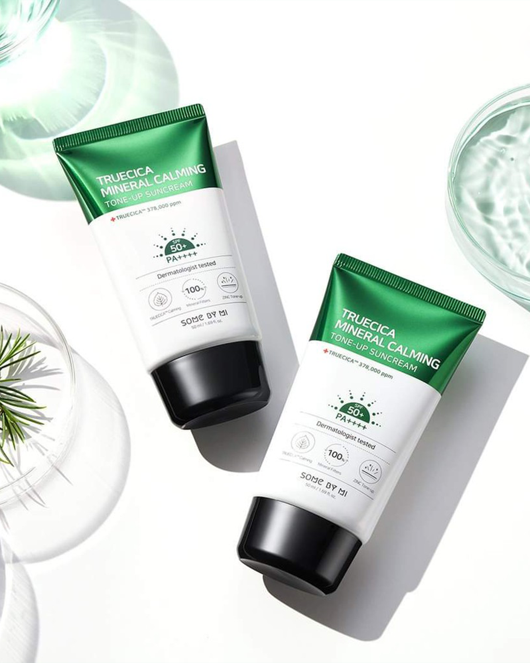some-by-mi-truecica-mineral-calming-tone-up-suncream-50ml-pleea-cosmetics-k-beauty-colombia-cosmetica-coreana2